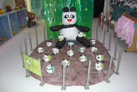 すみれ　共同製作　「パンダ」