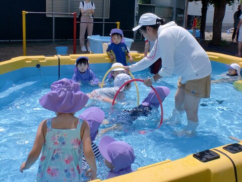 みずのトンネルくぐり