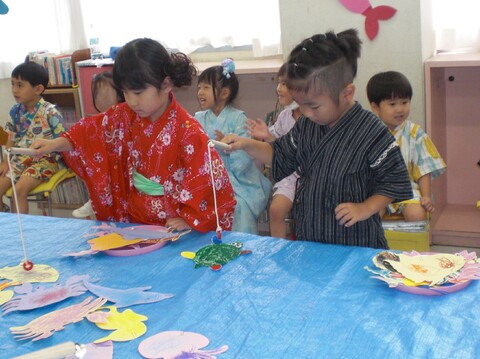 たくさん釣ろう！競争だよ