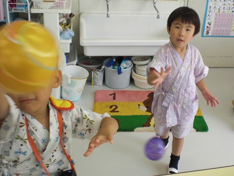 お部屋でヨーヨー遊び！