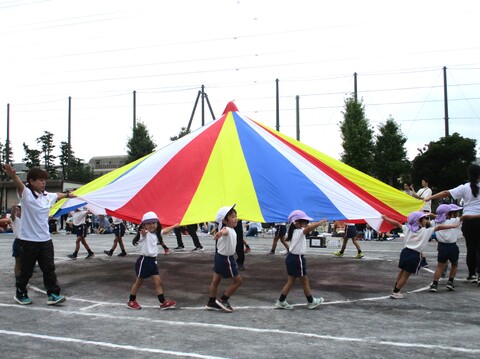 年中組　パラバルーン